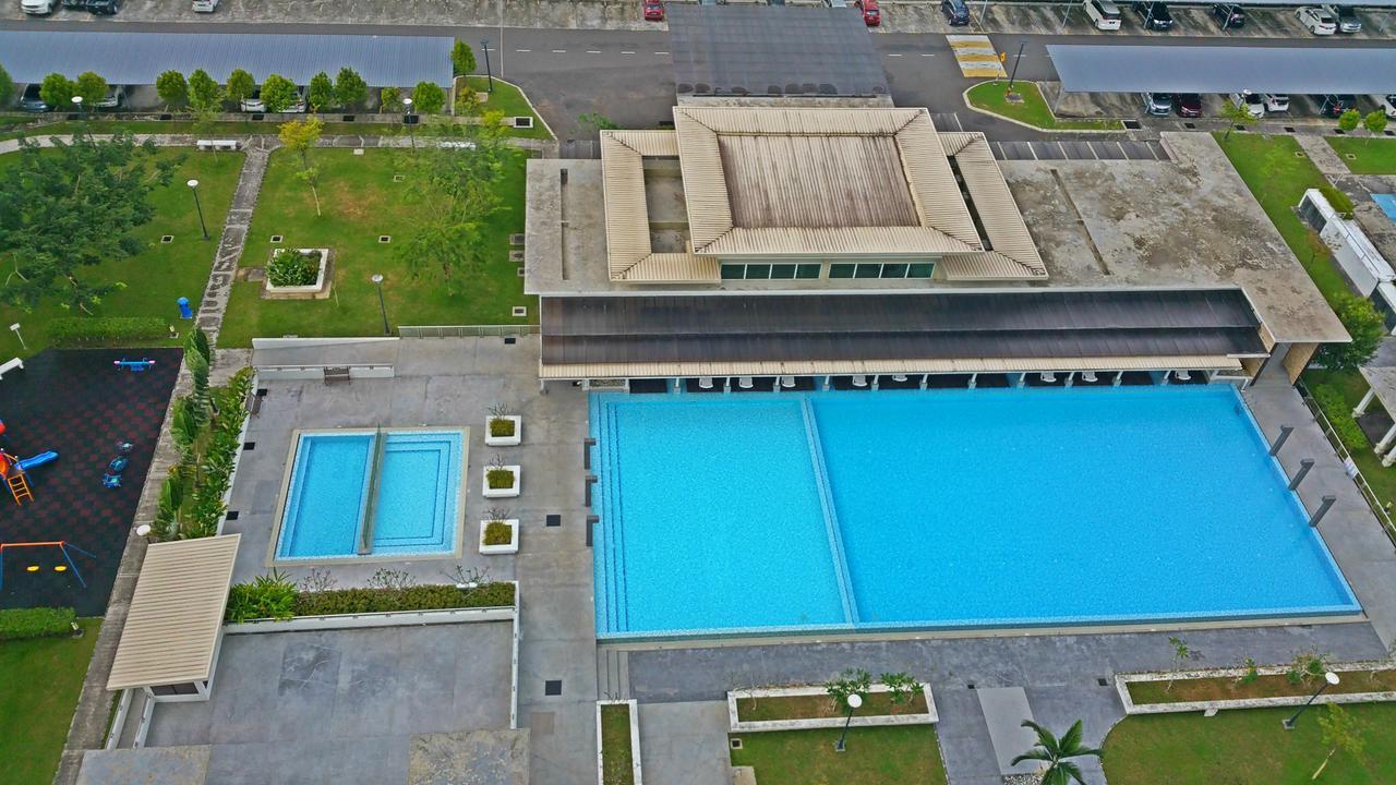 Hello Kitty Signature Suite Sandakan Exterior photo